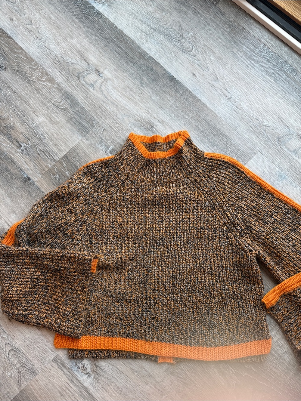 Bibi Men's Orange-Trim Brown Marled Knit Sweater sz m